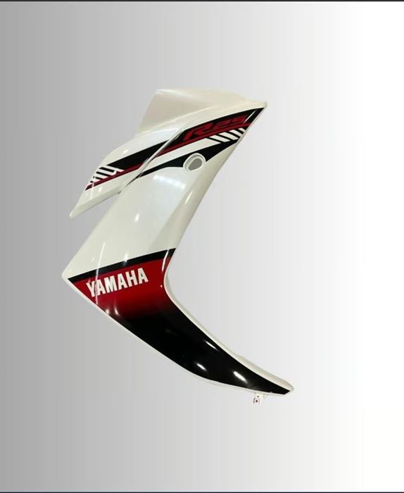 R25 SAĞ YAN GRANAJ BEYAZ KIRMIZI STİKER 2015-2018 resmi